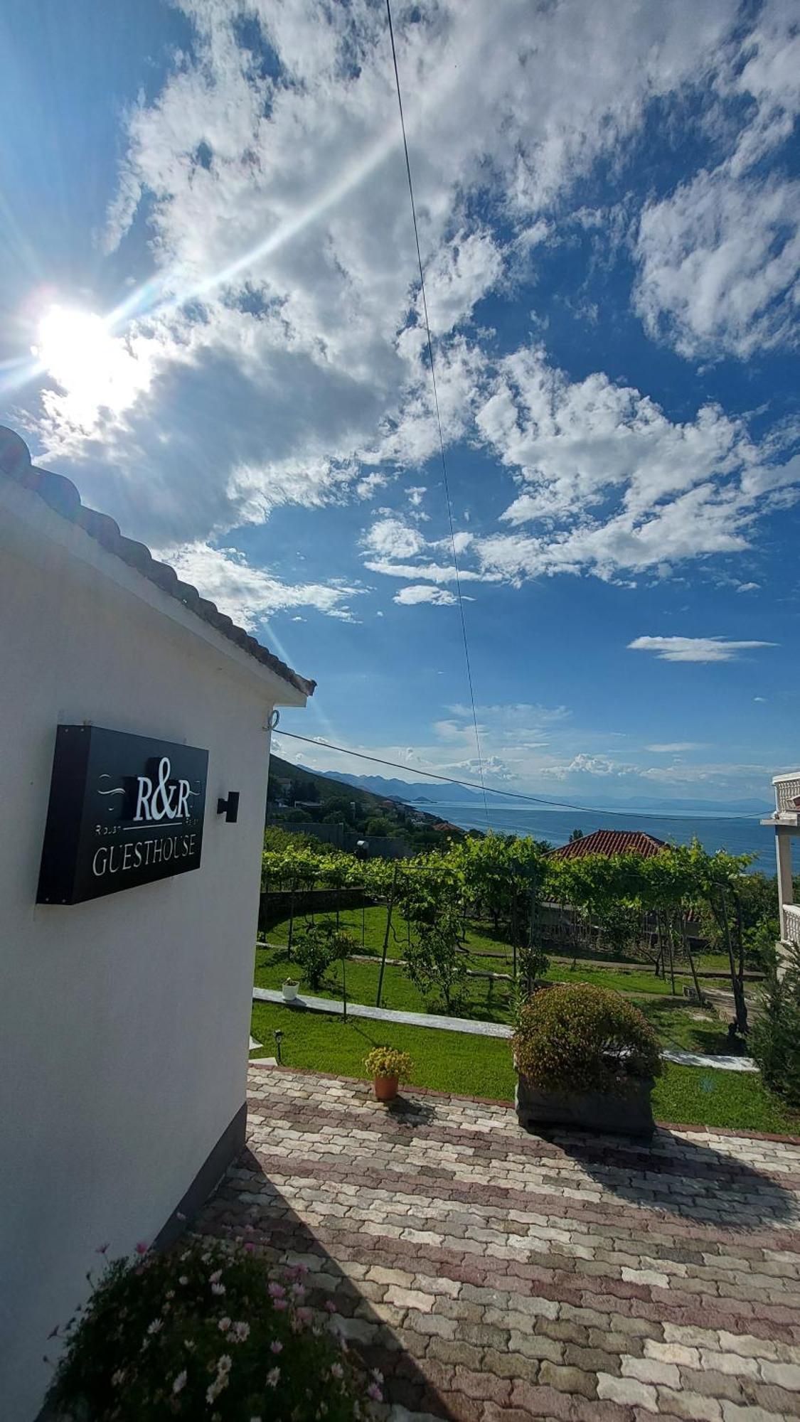 Hotel R&R Gesthouse à Široka Extérieur photo