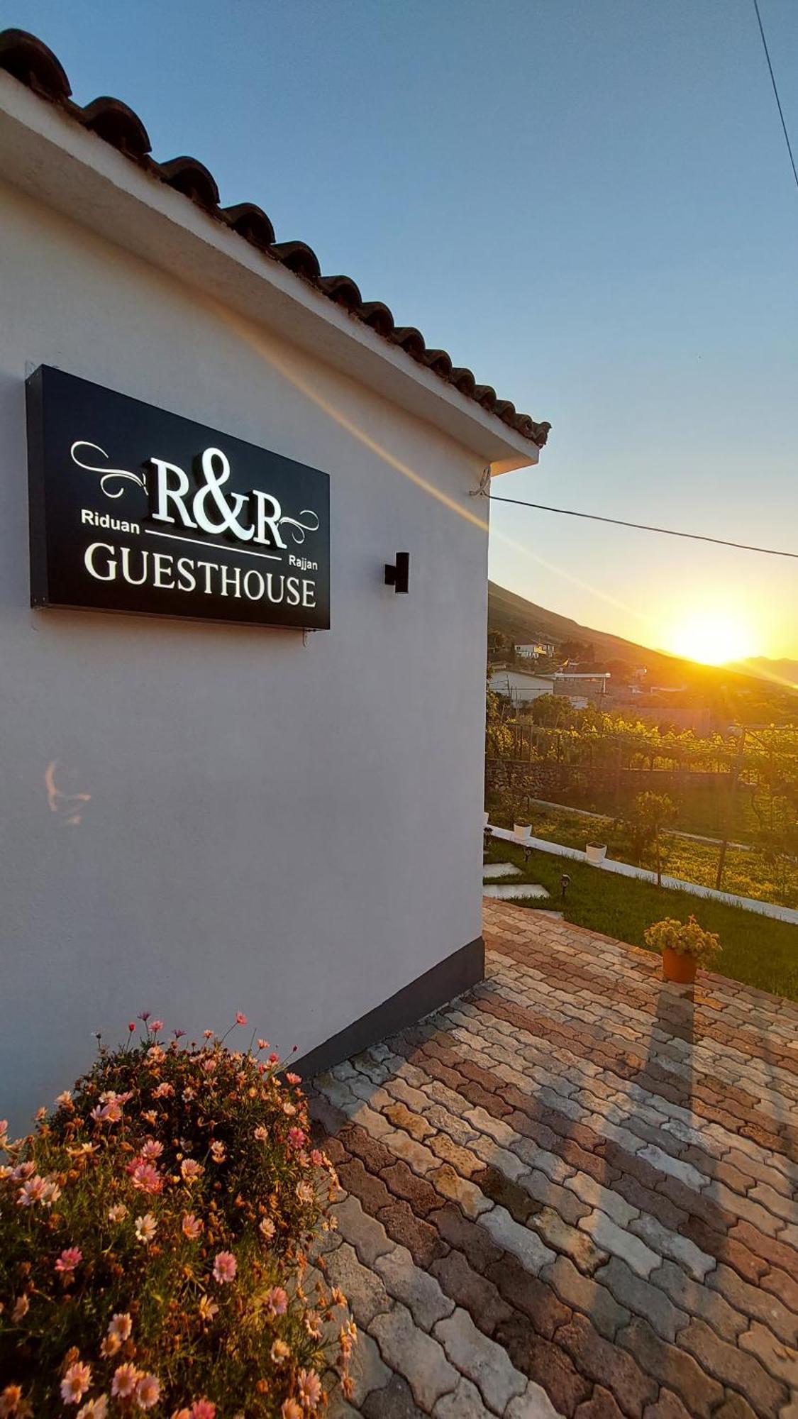 Hotel R&R Gesthouse à Široka Extérieur photo